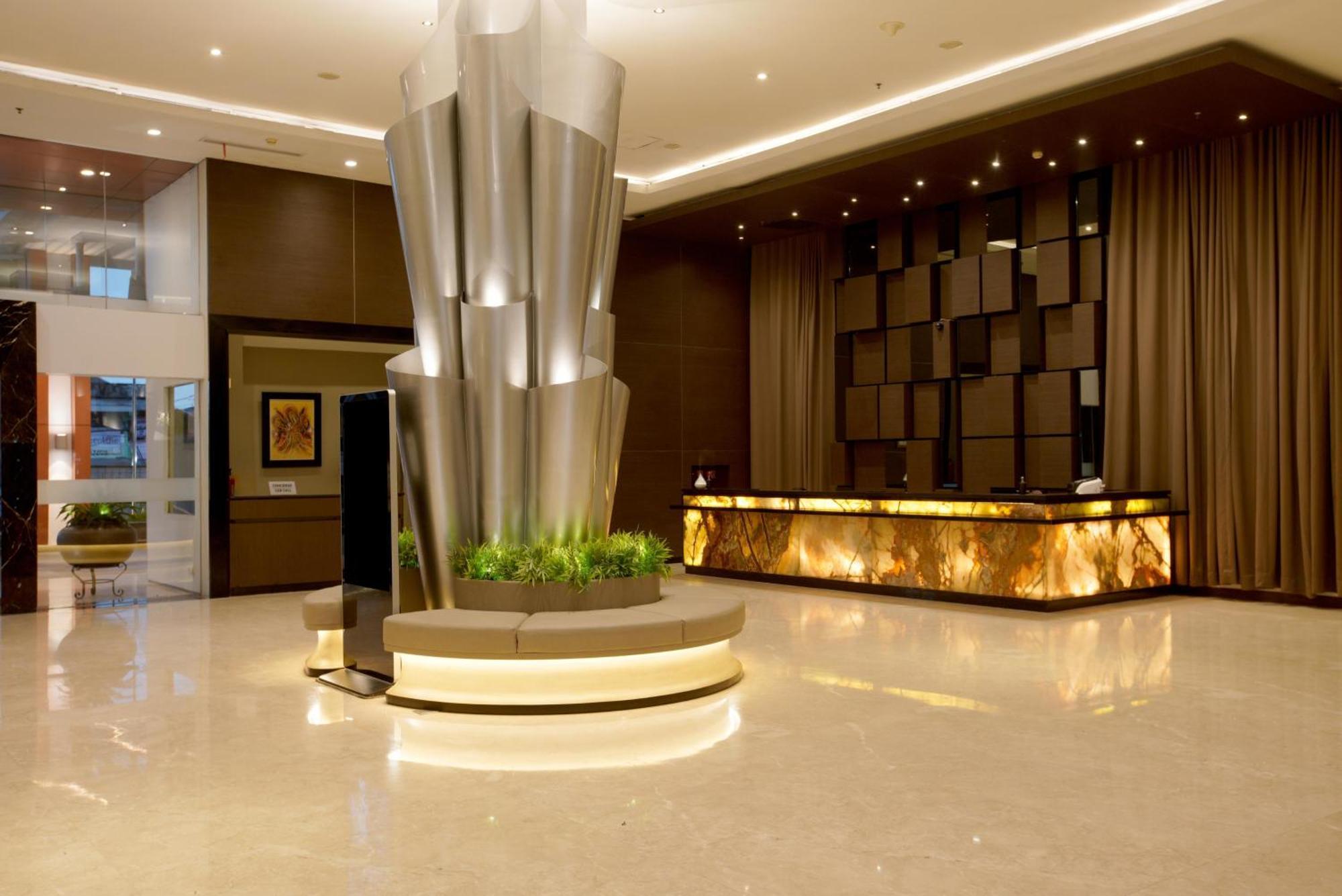ASTON Jambi Hotel&Conference Center Exterior foto